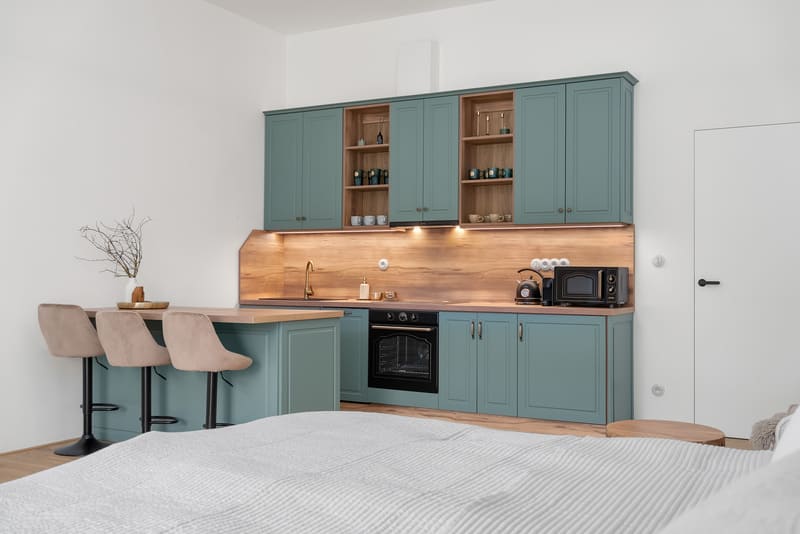Kuchyňská linka v Zámeckém Apartmánu Verde, Jince